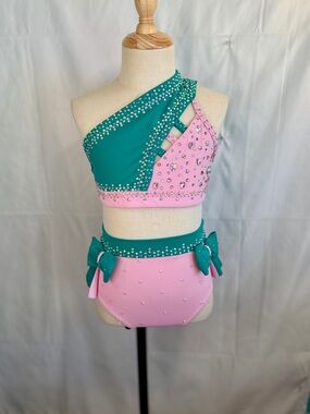 Jazz dance costume, child size 6, brand new